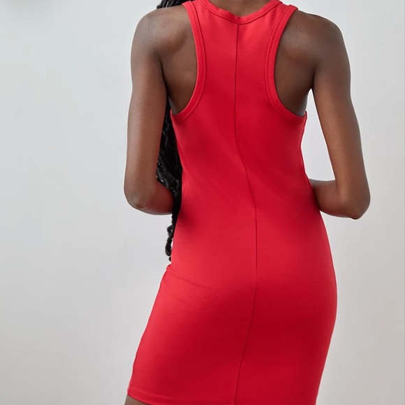 Aritzia Sunday Best Melody Dress - Picture 2 of 5